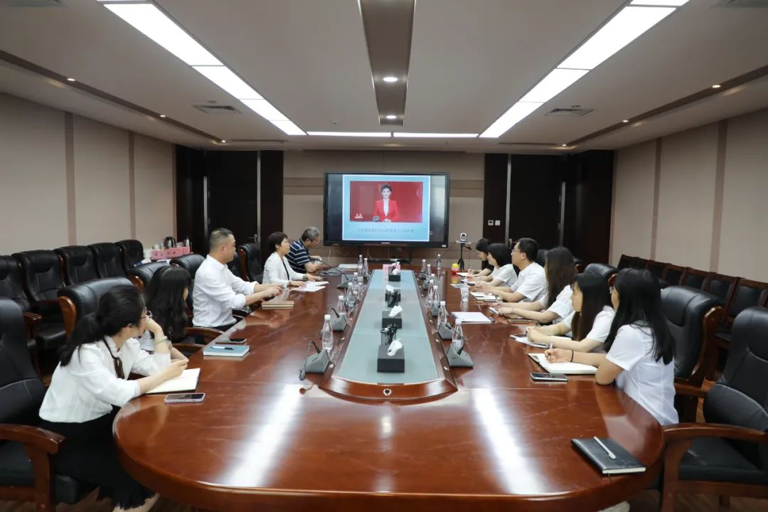 陕建产投集团开展新闻稿件采写、视频编辑专题培训